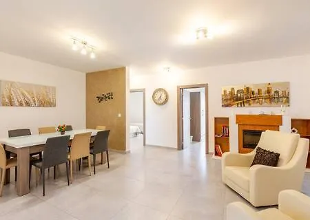 Eureka Mansions - Stylish, Spacious & Elegant 公寓 *