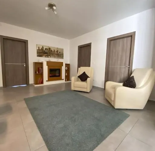 Eureka Mansions Elegant & Spacious Apartment