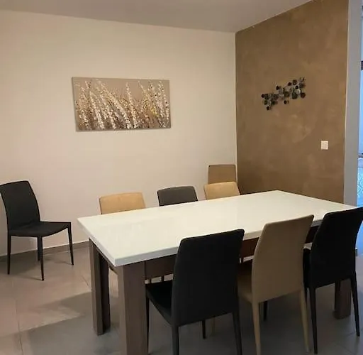 Eureka Mansions Elegant & Spacious St. Paul's Bay