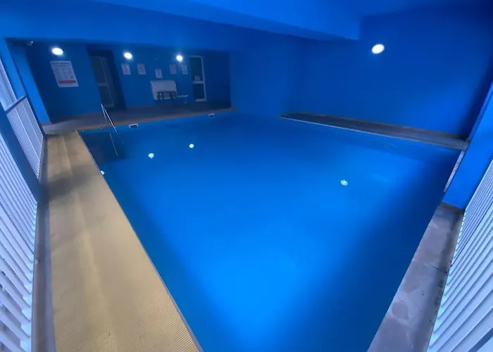 Eureka Mansions Elegant & Spacious Lägenhet *