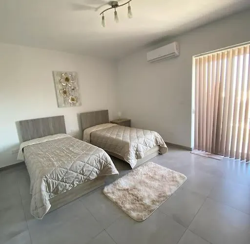 Eureka Mansions Elegant & Spacious Apartment